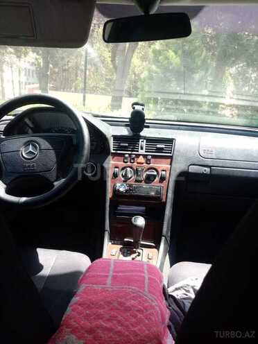 Mercedes C 240 2001, 256,000 km - 2.4 l - Babək