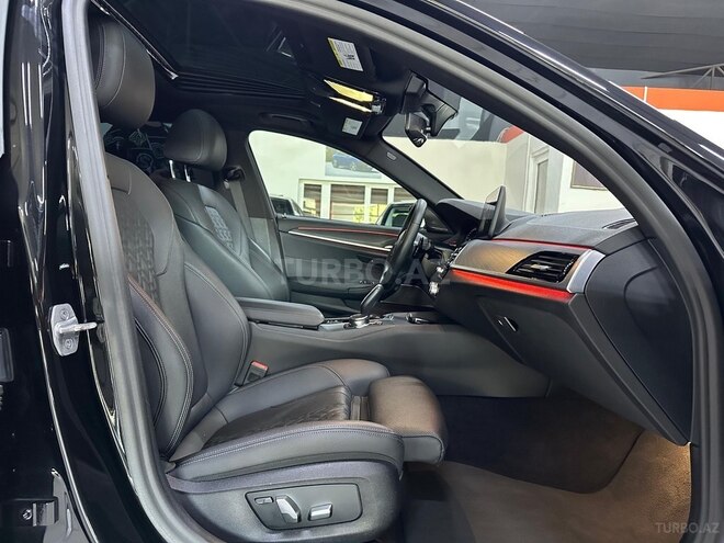 BMW 530e-19