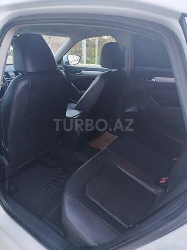 Volkswagen Passat 2011, 222,009 km - 2.5 l - Bakı