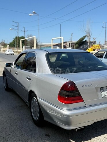 Mercedes C 240 1999, 490,000 km - 2.4 л - Bakı