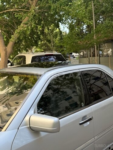 Mercedes C 240 1999, 490,000 km - 2.4 л - Bakı