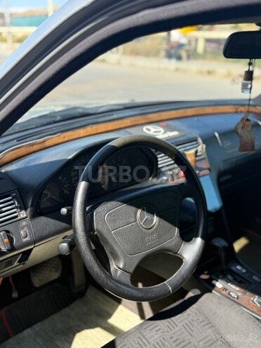Mercedes C 240 1999, 490,000 km - 2.4 л - Bakı