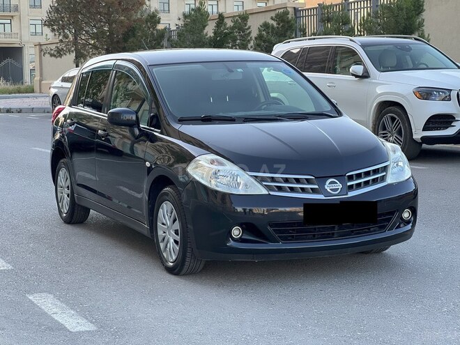 Nissan Tiida-5