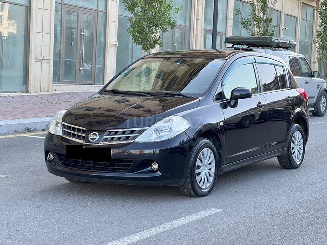 Nissan Tiida-4