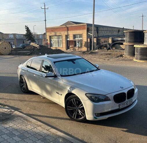 BMW 740 2010, 240,000 km - 3.0 l - Gəncə