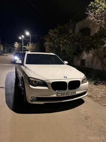 BMW 740 2010, 240,000 km - 3.0 l - Gəncə