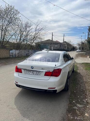 BMW 740 2010, 240,000 km - 3.0 l - Gəncə