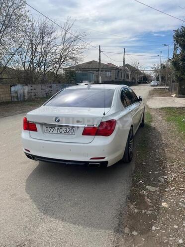 BMW 740 2010, 240,000 km - 3.0 l - Gəncə