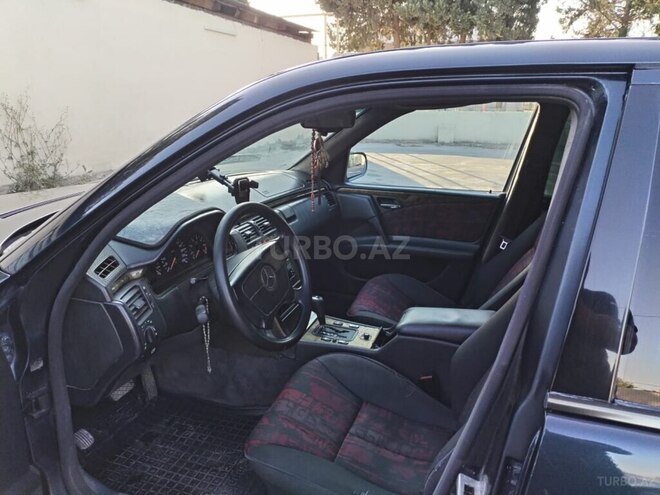 Mercedes E 230 1997, 317,780 km - 2.3 l - Sumqayıt