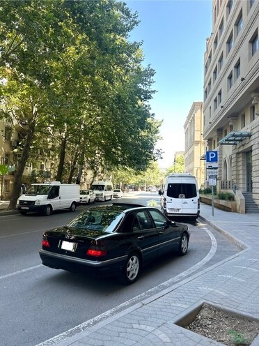 Mercedes C 230 2000, 300,000 km - 2.3 l - Bakı