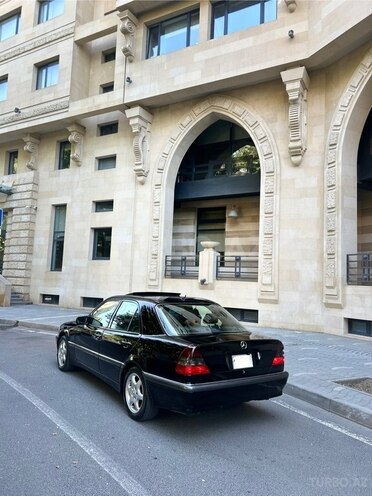 Mercedes C 230 2000, 300,000 km - 2.3 l - Bakı