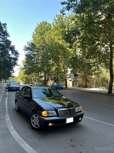 Mercedes C 230 2000, 300,000 km - 2.3 l - Bakı