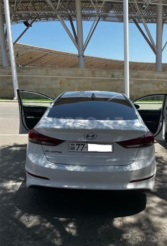 Hyundai Elantra 2018, 95,000 km - 2.0 l - Bakı