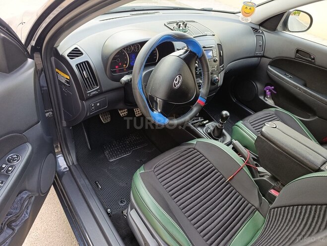 Hyundai i30 2009, 206,000 km - 1.4 л - Bakı