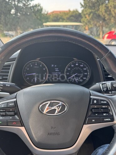 Hyundai Elantra 2018, 95,000 km - 2.0 l - Bakı