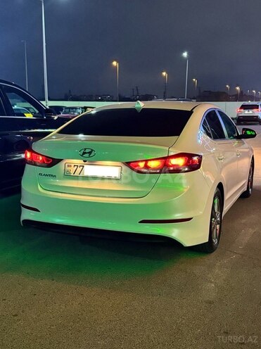 Hyundai Elantra 2018, 95,000 km - 2.0 l - Bakı