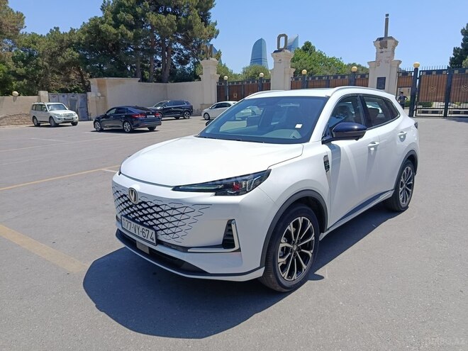 Changan CS 55 Plus 2025, 0 km - 1.5 l - Bakı