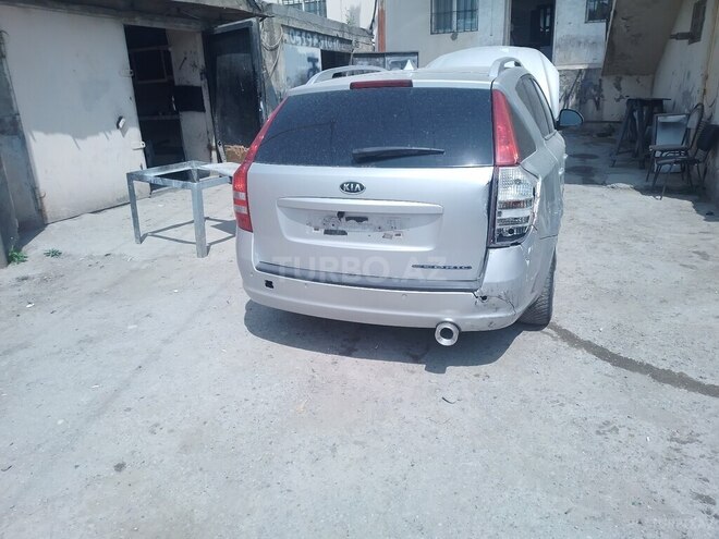 Kia  2008, 265,000 km - 1.6 l - Bakı