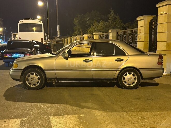 Mercedes C 230 1997, 552,786 km - 2.3 l - Bakı