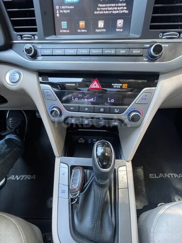 Hyundai Elantra 2017, 83,000 km - 2.0 л - Bakı