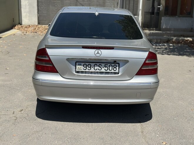 Mercedes E 220 d 2004, 404,000 km - 2.2 l - Bakı