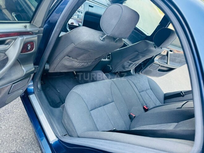 Mercedes E 240 1999, 350,000 km - 2.4 l - Gəncə