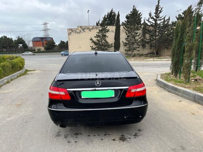 Mercedes E 250 2010, 252,000 km - 1.8 l - Bakı
