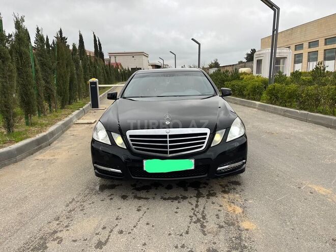 Mercedes E 250 2010, 252,000 km - 1.8 l - Bakı