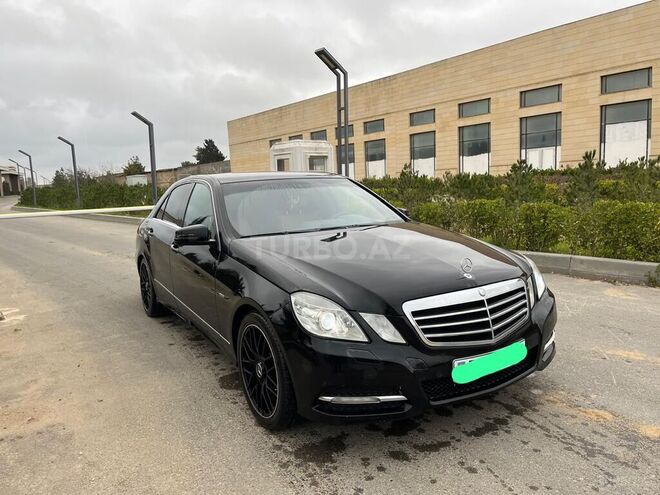 Mercedes E 250 2010, 252,000 km - 1.8 l - Bakı