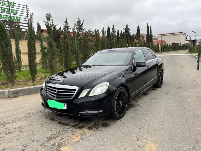 Mercedes E 250 2010, 252,000 km - 1.8 l - Bakı
