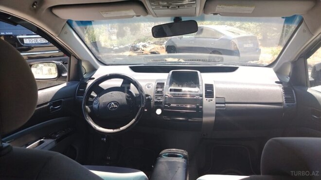 Toyota Prius-7