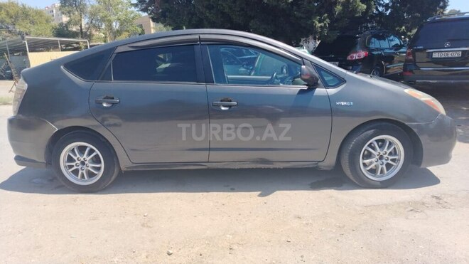 Toyota Prius-10