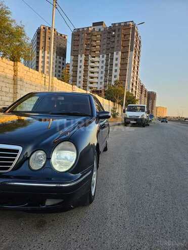 Mercedes E 220 d 2001, 287,528 km - 2.2 l - Bakı