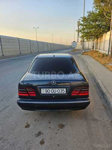 Mercedes E 220 d 2001, 287,528 km - 2.2 l - Bakı