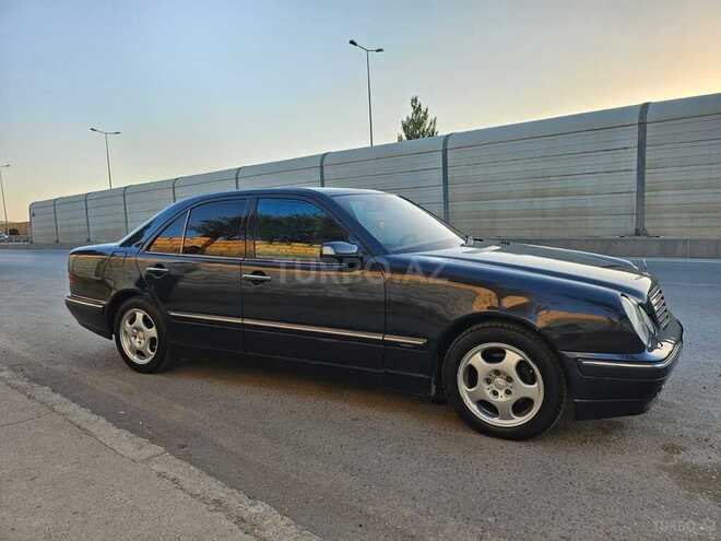 Mercedes E 220 d 2001, 287,528 km - 2.2 l - Bakı