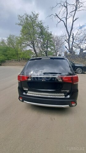 Mitsubishi Outlander 2015, 200,000 km - 2.4 l - Gəncə