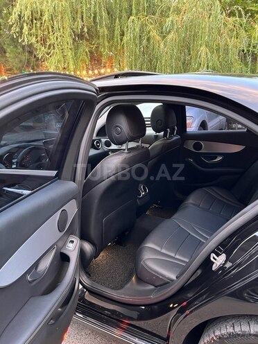Mercedes C 220 d 2017, 93,500 km - 2.2 l - Bakı