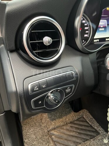 Mercedes C 220 d 2017, 93,500 km - 2.2 l - Bakı