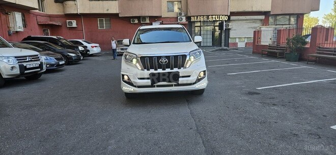 Toyota Land Cruiser Prado 2013, 230,000 km - 2.7 l - Bakı