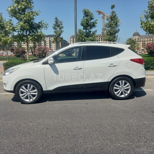 Hyundai ix35 2010, 220,000 km - 2.0 l - Bakı