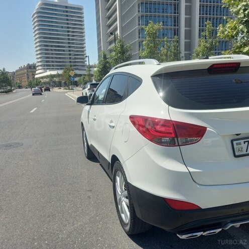 Hyundai ix35 2010, 220,000 km - 2.0 l - Bakı