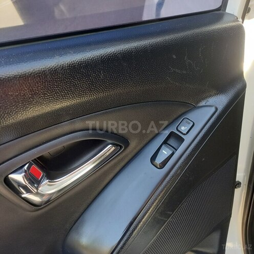 Hyundai ix35 2010, 220,000 km - 2.0 l - Bakı