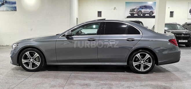Mercedes E 300-14