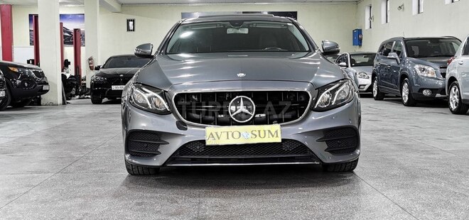 Mercedes E 300-12