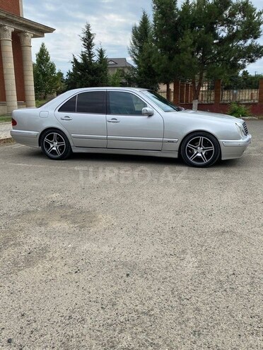 Mercedes E 220 d 2000, 348,000 km - 2.2 l - Bakı