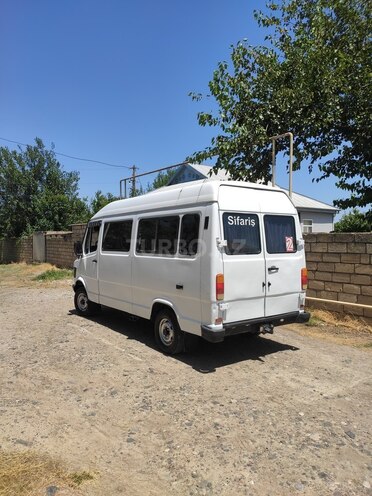 Mercedes 208 D 1994, 626,234 km - 2.3 л - Sabirabad