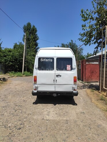 Mercedes 208 D 1994, 626,234 km - 2.3 л - Sabirabad