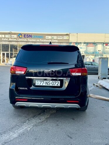 Kia Carnival 2015, 243,000 km - 2.2 l - Bakı