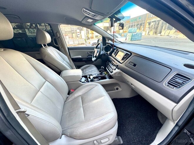 Kia Carnival 2015, 243,000 km - 2.2 l - Bakı