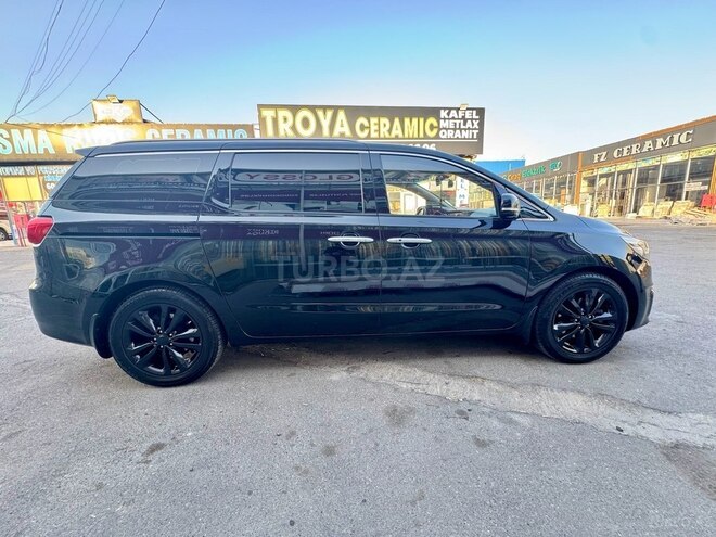 Kia Carnival 2015, 243,000 km - 2.2 l - Bakı
